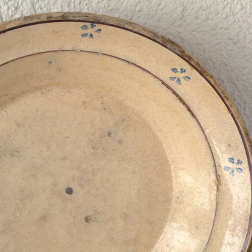 Antique ceramic plate from Apulia late 19th century used