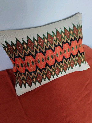 Hand-embroidered vintage pillowcase new, 45x39 cm