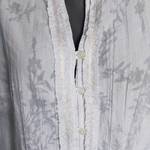 C&A CANDA women's shirt with transparent floral print