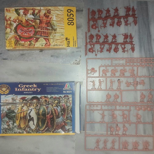 Greek and Persian 1/72 Scale Military Figures like new