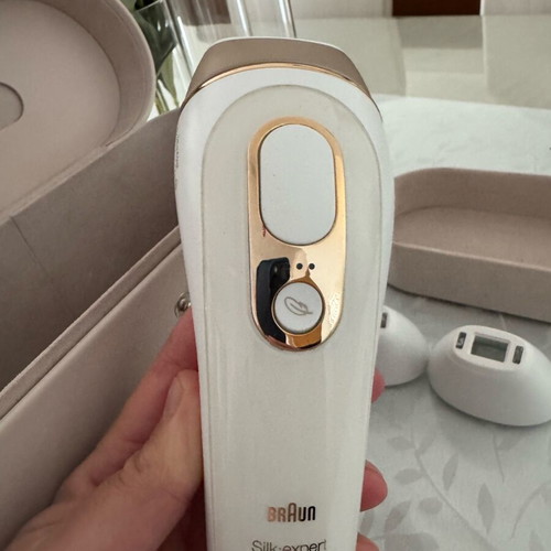 Braun Silk-expert Pro 5 IPL laser hair removal system like new