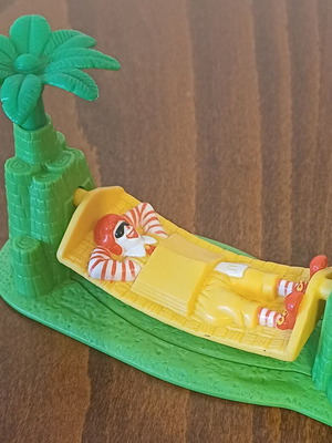 Ronald McDonalds figure 1996 like new, rare