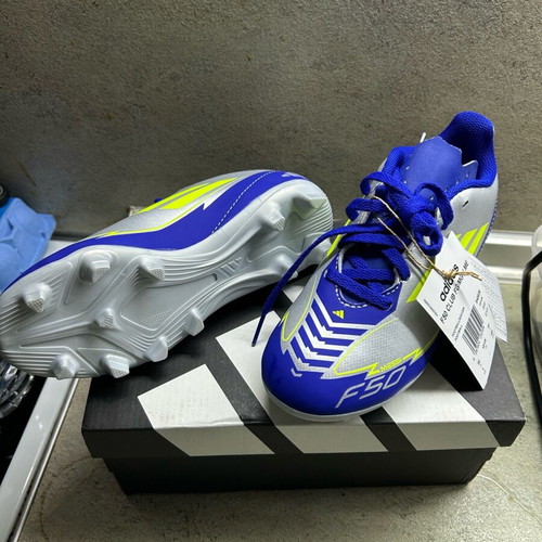 Messi L. Adidas F50 kids football shoes new size 32 blue