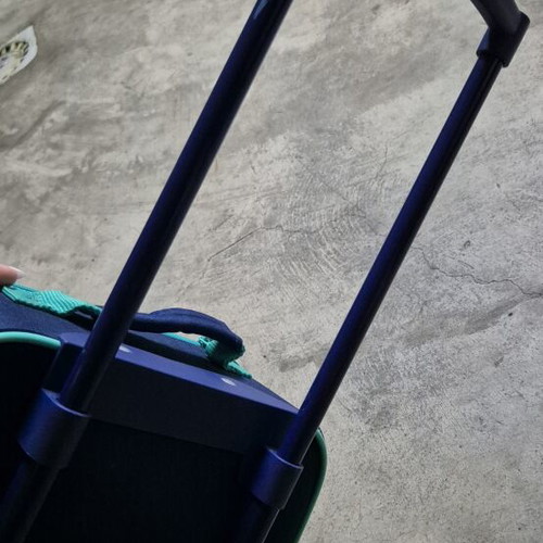 Children's suitcase used with 2 matching bags, blue