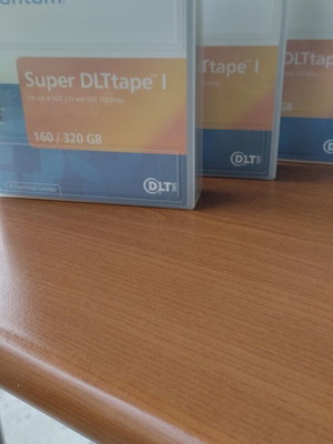 Quantum Super DLT tape I new, pack of 3 storage cartridges 160-320 GB