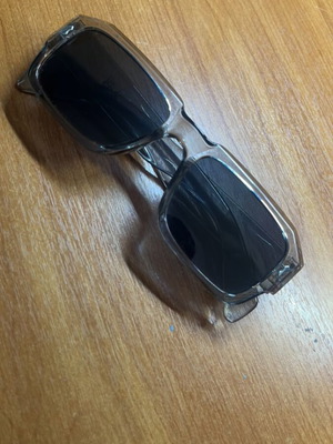 Men's sunglasses new, light gray lenses