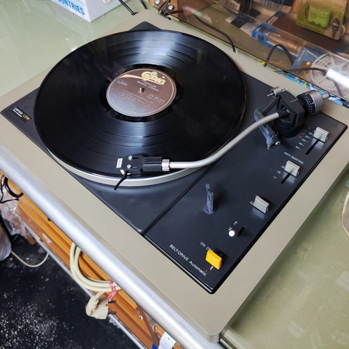 Lenco L-236 turntable used, fully functional, full automatic