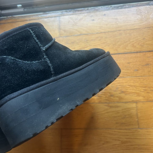 Ugg shoes used, black, size 39, boots