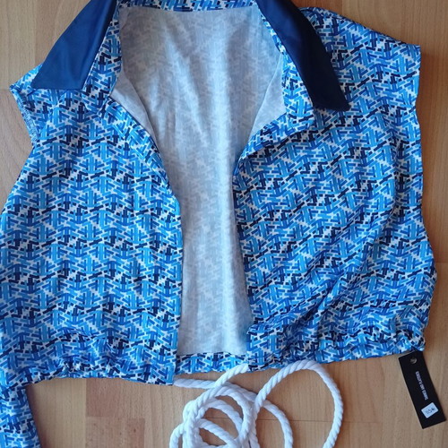 Zagar women's set with tied vest and pants new, white and blue
