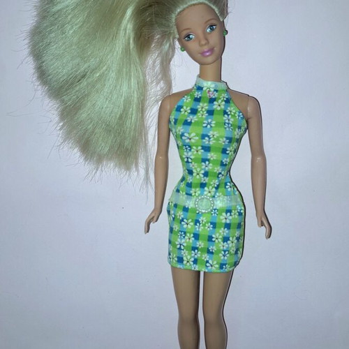 Barbie Pretty in Plaid 1999 like new