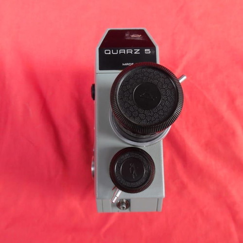 Kbapu QUARZ 5 8mm vintage video camera from the 1960s in excellent condition