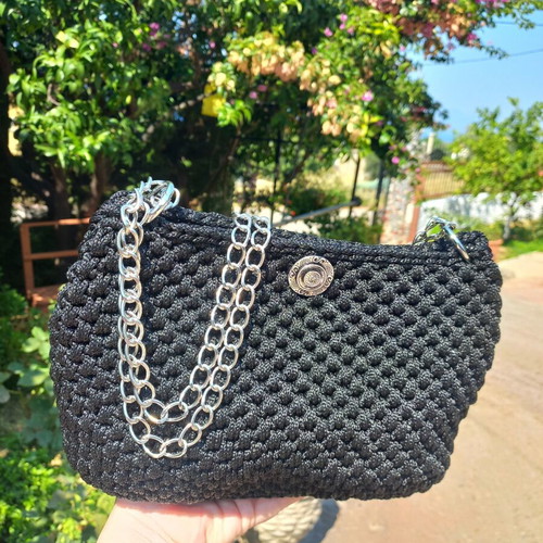 Handmade 2-in-1 black knitted bag with silver lurex and chain