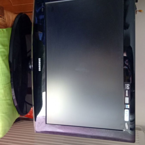 Samsung 22" TV used, defective for repair or spare parts
