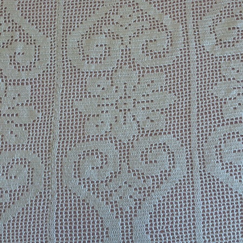 Handmade crochet blanket like new, 2.32x2.04 m