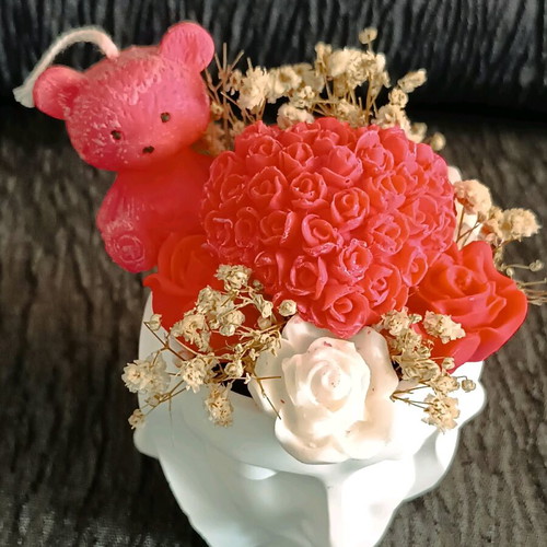 Porcelain container many faces new filled with scented candles
