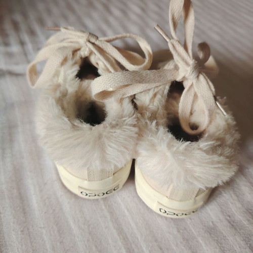 Girls' beige winter sneakers, size 27, sporty