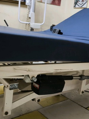 Κρεβάτι νοσοκομειακό ηλεκτρικό μάρκας LINAK σαν καινούργιο με τηλεκοντρόλ