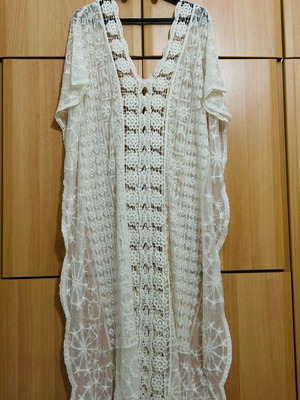 Beach caftan used, one size, beige with embroidery