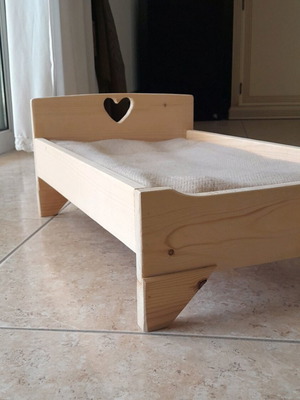 Handmade wooden bed new without chemical varnishes