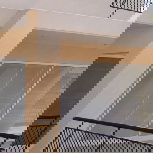 Επαγγελματικός χώρος 67 τ.μ. με δύο δωμάτια και wc σε εμπορικό κέντρο