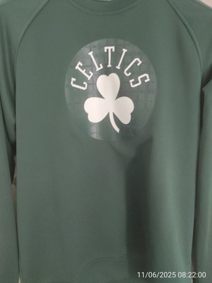 Adidas Boston Celtics Medium sweatshirt used