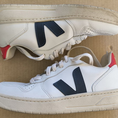 Veja Sneakers V-10 Leather Athletic Shoes Size 37 like new