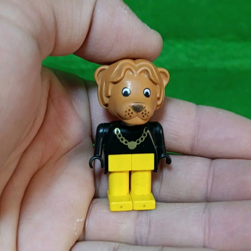 Lego Fabuland vintage 80s figures Lion and Sheep used