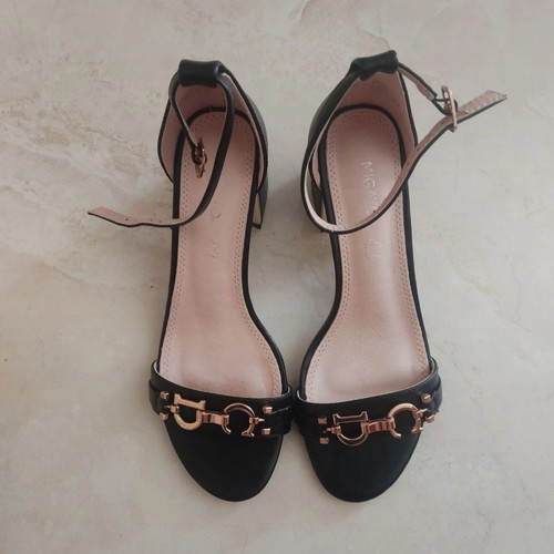 Migato black sandals with strap like new, size 37