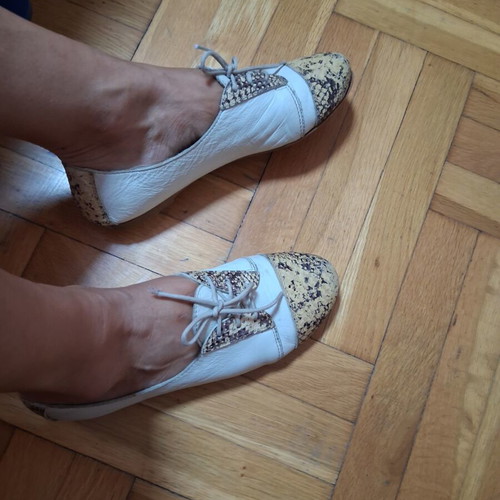 Women's leather flat shoes size 38 used, beige and brown