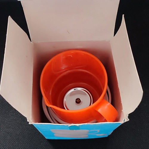 Vintage kettle from 1986, new in box