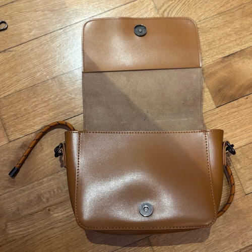 Claudia Canova crossbody bag like new, tan orange brown
