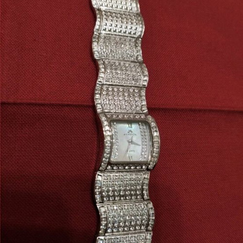 Symbol watch like new, battery replacement needed