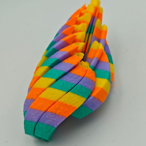 3D Printed Easter Egg Fidget new, colorful, articulated