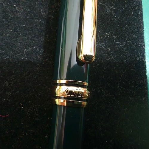 Bankers pen new in velvet case promotional Vega Voyages