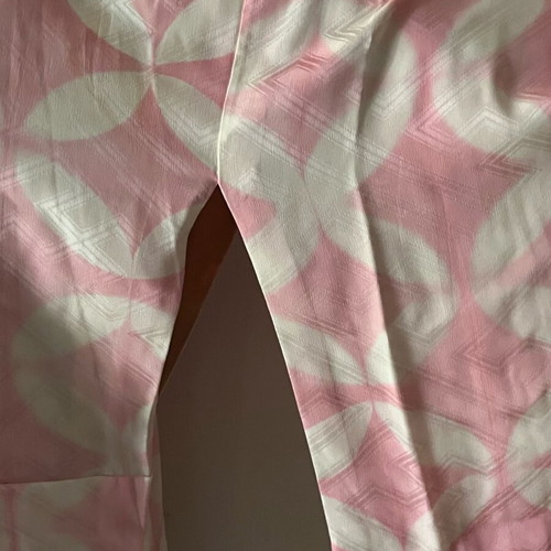 Women's pink kimono made of Japanese silk 125 cm used, with stain