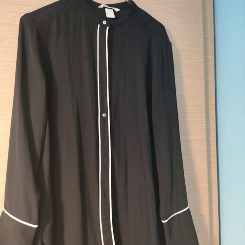 H&M Shirt with Mao Collar like new, size M