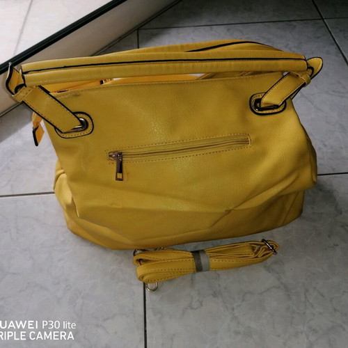 Women's handbag like new, yellow