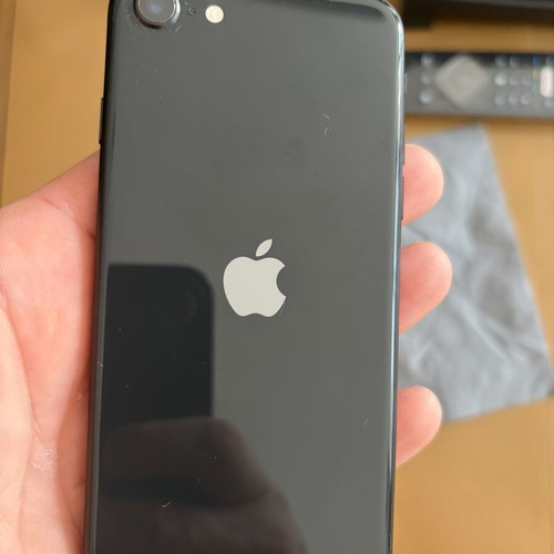 Apple iPhone SE 128GB, third generation