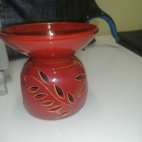 Aromatherapy burner like new, 10 cm height and 11 cm diameter