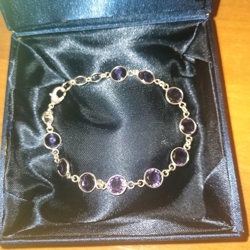 Handmade 925 Sterling Silver Bracelet with Natural Amethysts brand new