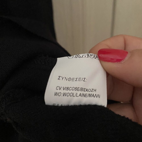 Milla black V neck blouse with zipper, size L