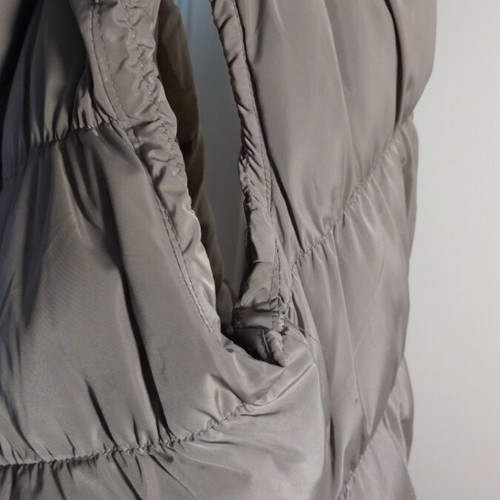 Grey children's sleeveless jacket with hood like new, size S