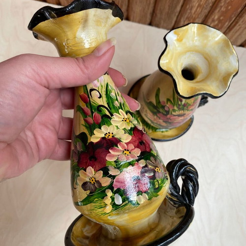 Set of 2 vintage ceramic vases with painted flowers like new