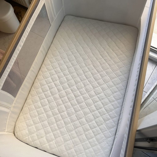 Cangaroo Amo Baby Cot with Mosquito Net and Extra Greco Strom Mattress like new