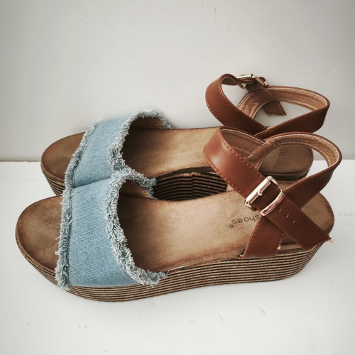 Flatform sandals Ideal Shoes like new, size 41, blue and brown