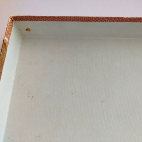 Paper pastry box from the 80s used