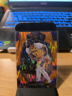 Anthony Davis Premier Level Orange Flash Prizm card like new