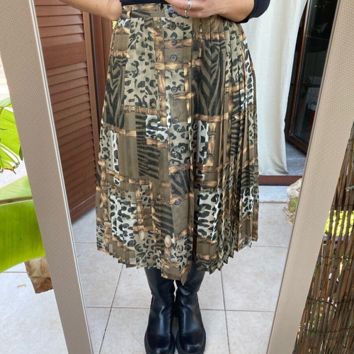 Animal print skirt like new, size L, beige and brown