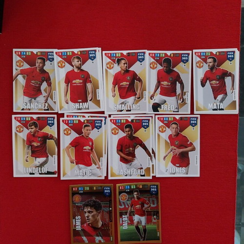 2020 FIFA Panini 365 Adrenalyn Manchester United like new