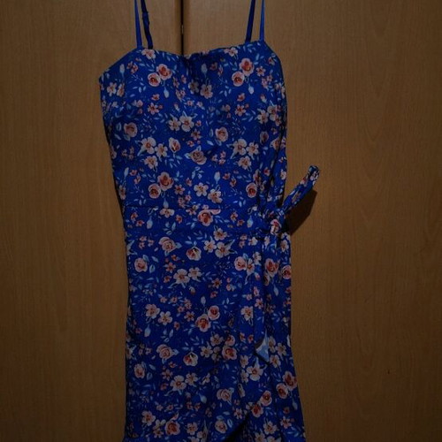 Floral summer dress new, size S, white and blue